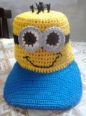 BONÉ C|ABA EM CROCHÊ MINION