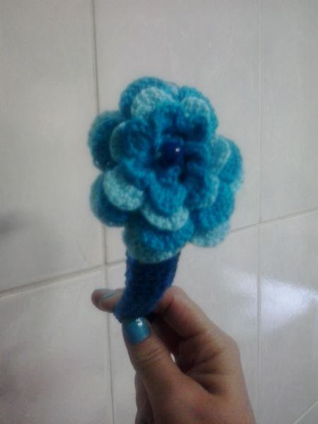 TIARA EM CROCHÊ