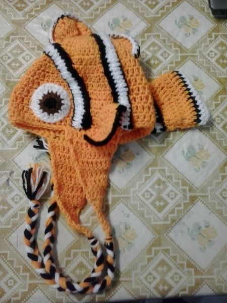 TOUCA EM CROCHÊ NEMO