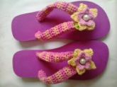 CHINELO HAVAIANAS  TOP REVESTIDO EM CROCHÊ FLOR