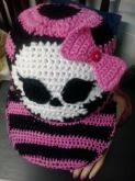 BONÉ C|ABA EM CROCHÊ MONSTER HIGH